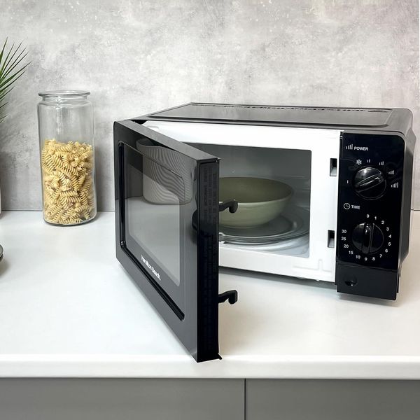 Hamilton Beach 700W 20L Microwave With Glass Door Black Open Box
